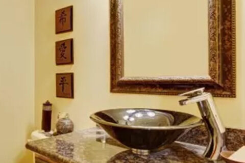 The clean yellow color granite washing area with water tab at Littleton, CO